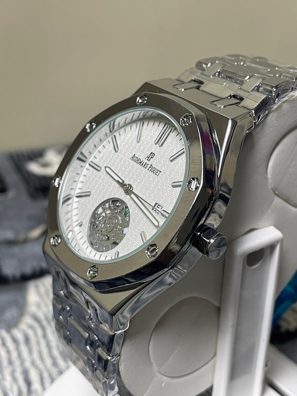 Luxury Audemars Piguet Royal Oak Selfwinding Watch - White Tapisserie