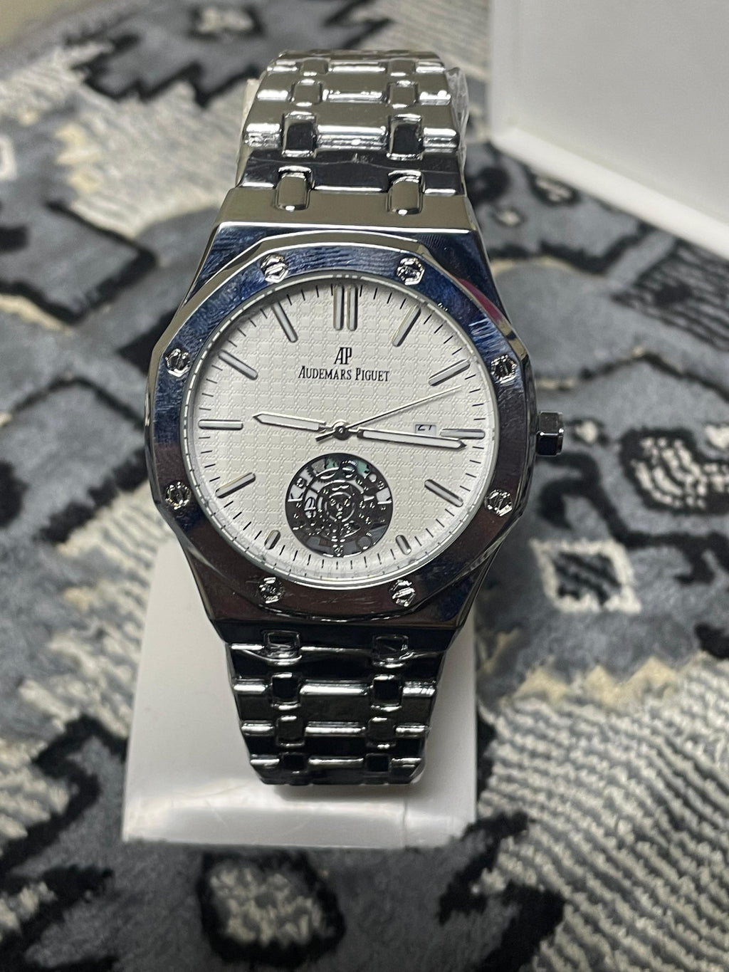 Luxury Audemars Piguet Royal Oak Selfwinding Watch - White Tapisserie