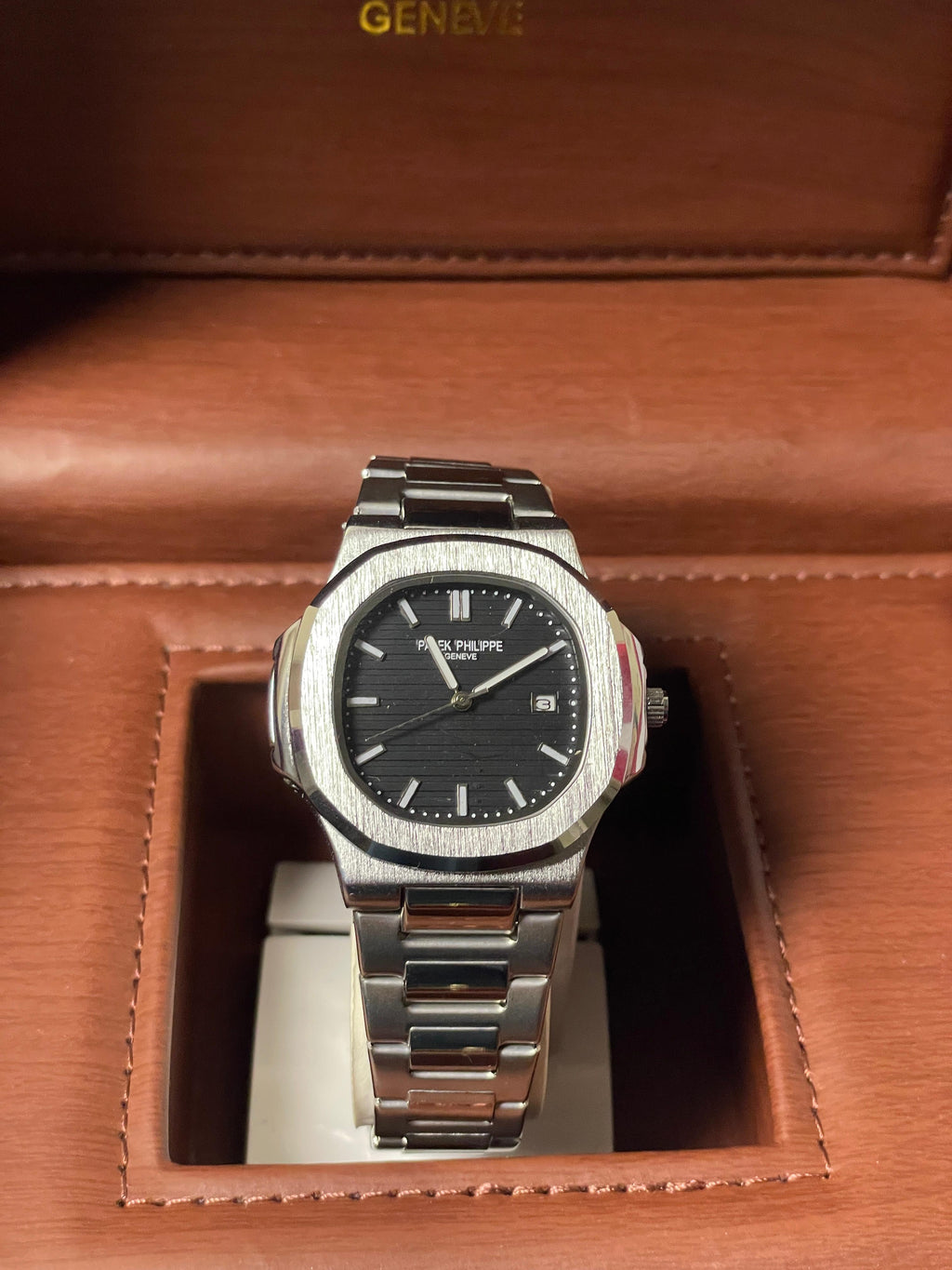 Luxury Patek Philippe Nautilus - Black Dial
