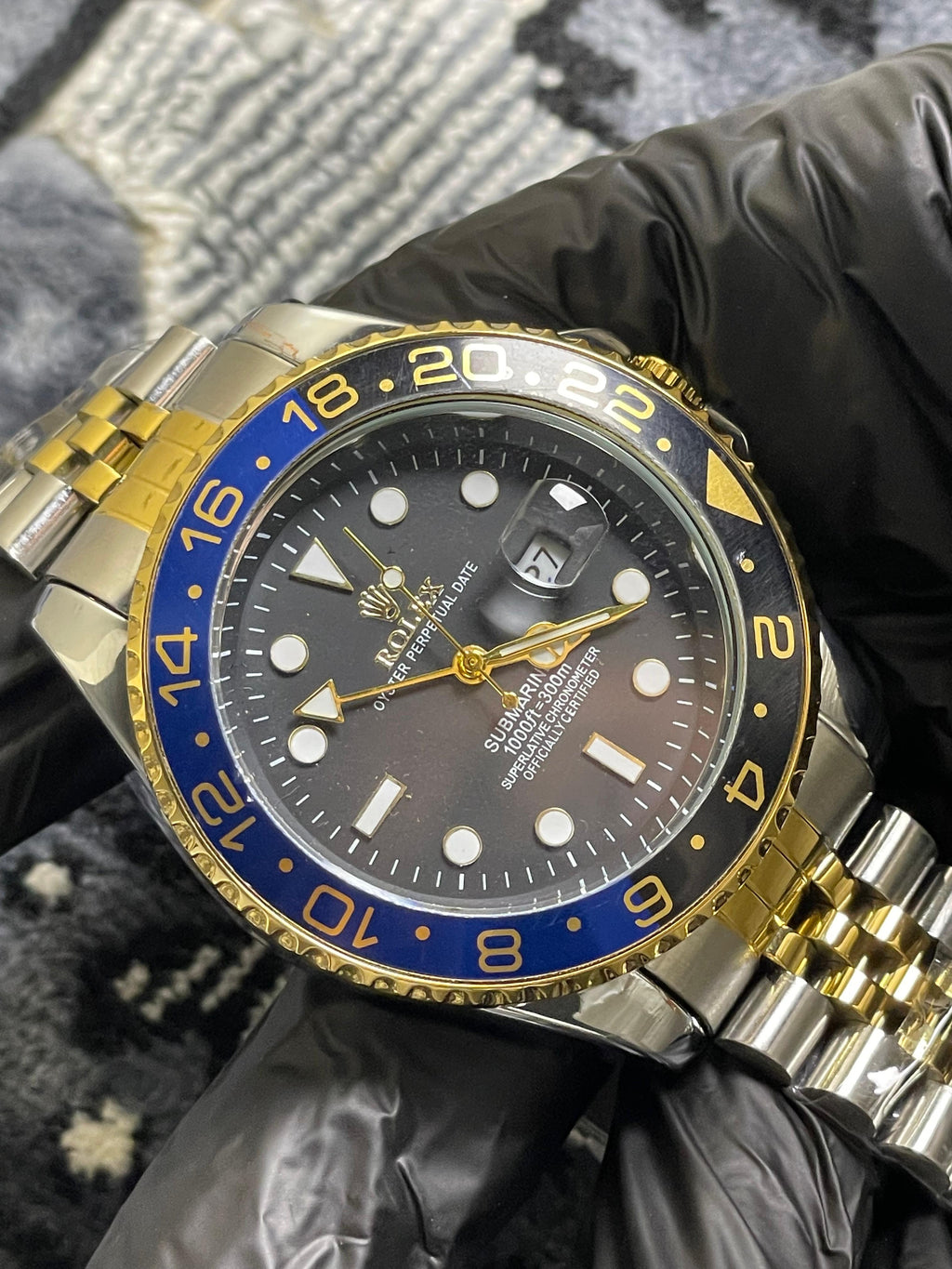 Luxury Rolex GMT-Master II Two-Tone Watch - Black Dial with Blue-Black Rotating Ceramic Bezel