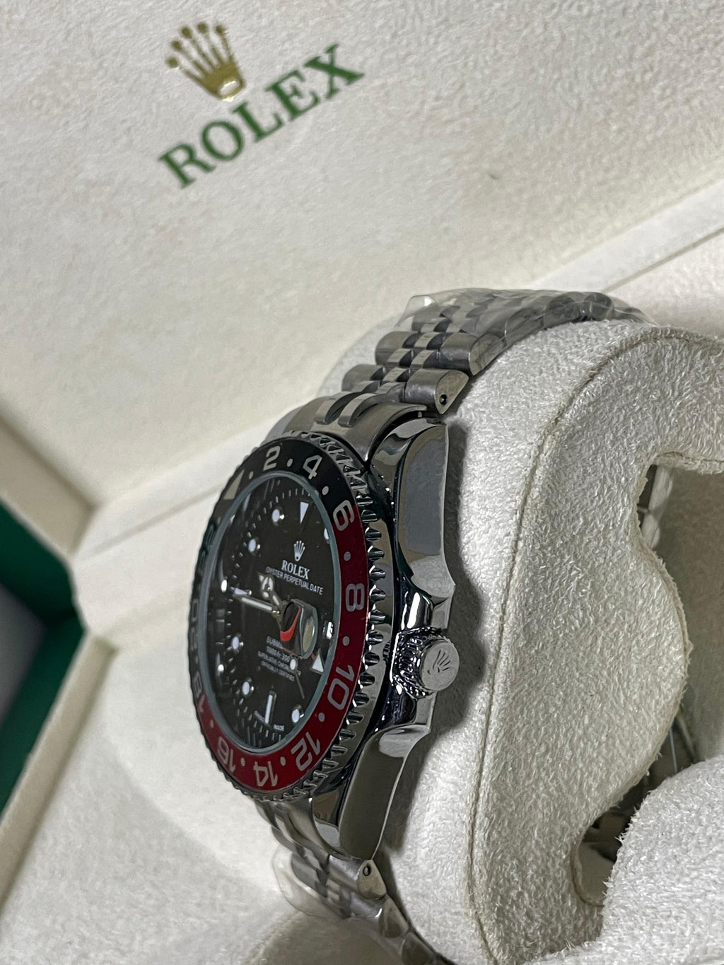 Luxury Rolex GMT-Master II Watch - Black Dial with Red-Black Rotating Ceramic Bezel